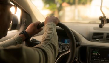 Masz bezterminowe prawo jazdy? Czeka cię wizyta w urzędzie. Oto terminy