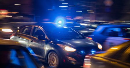 Pijany wracał z Wigilii. Jechał z córką. Zatrzymał się na latarni