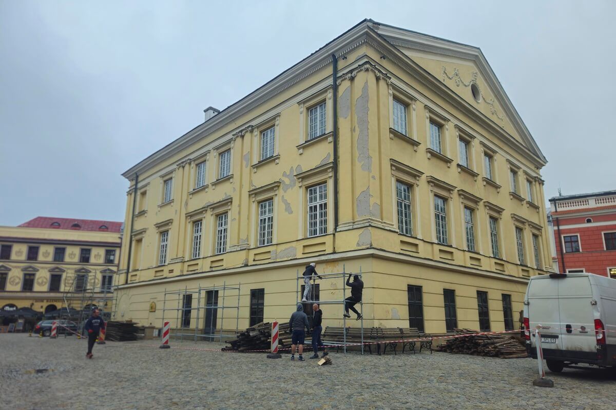 Co się dzieje wokół Trybunału Koronnego na Starym Mieście? Lublin ponownie wystąpi w dużej produkcji | ZDJĘCIA