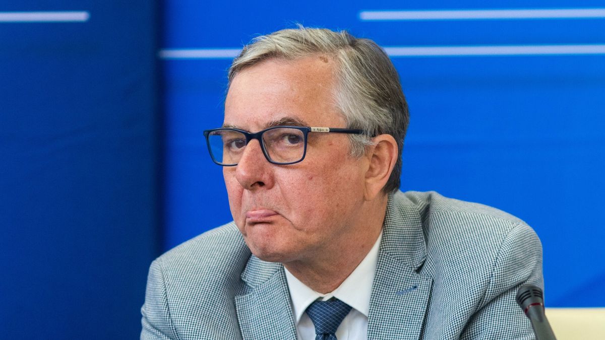 Andrzej Duda podpisał ustawę zwaną Lex Tusk. Co dalej?