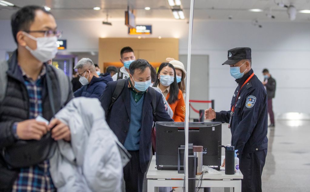 Chiny. To już pewne. Analne testy na COVID-19 obowiązkowe dla obcokrajowców
