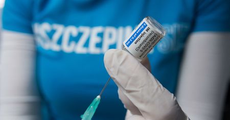 Więcej szczepionek na COVID w Polsce? Dworczyk o możliwym rozwiązaniu