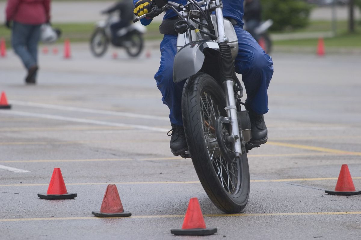 Kraków organizuje darmowe szkolenia dla motocyklistów.