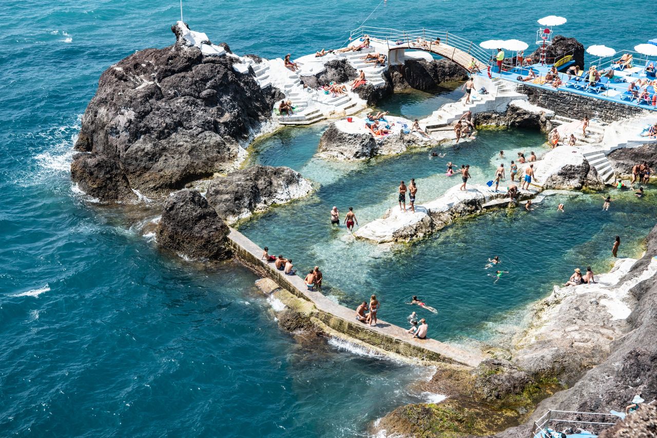 Coraz więcej Polaków lata tam zimą. Zainteresowanie wzrosło o 30 proc.