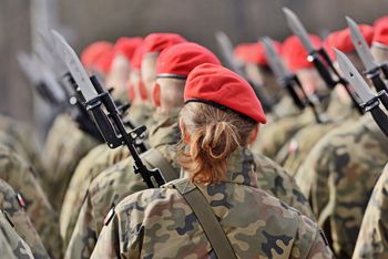 Kobiety w polskim wojsku. Są ich tysiące. "Ogromna zmiana w ciągu dwóch dekad"