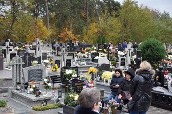 Wierni często o tym zapominają. Tego Kościół nie pozwala 1 listopada