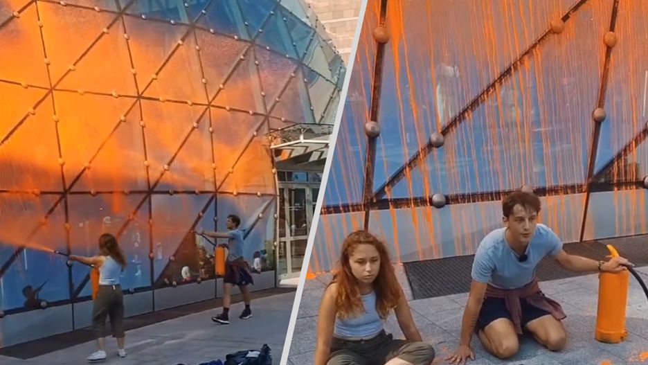 Aktywiści Ostatniego Pokolenia oblali farbą Złote Tarasy