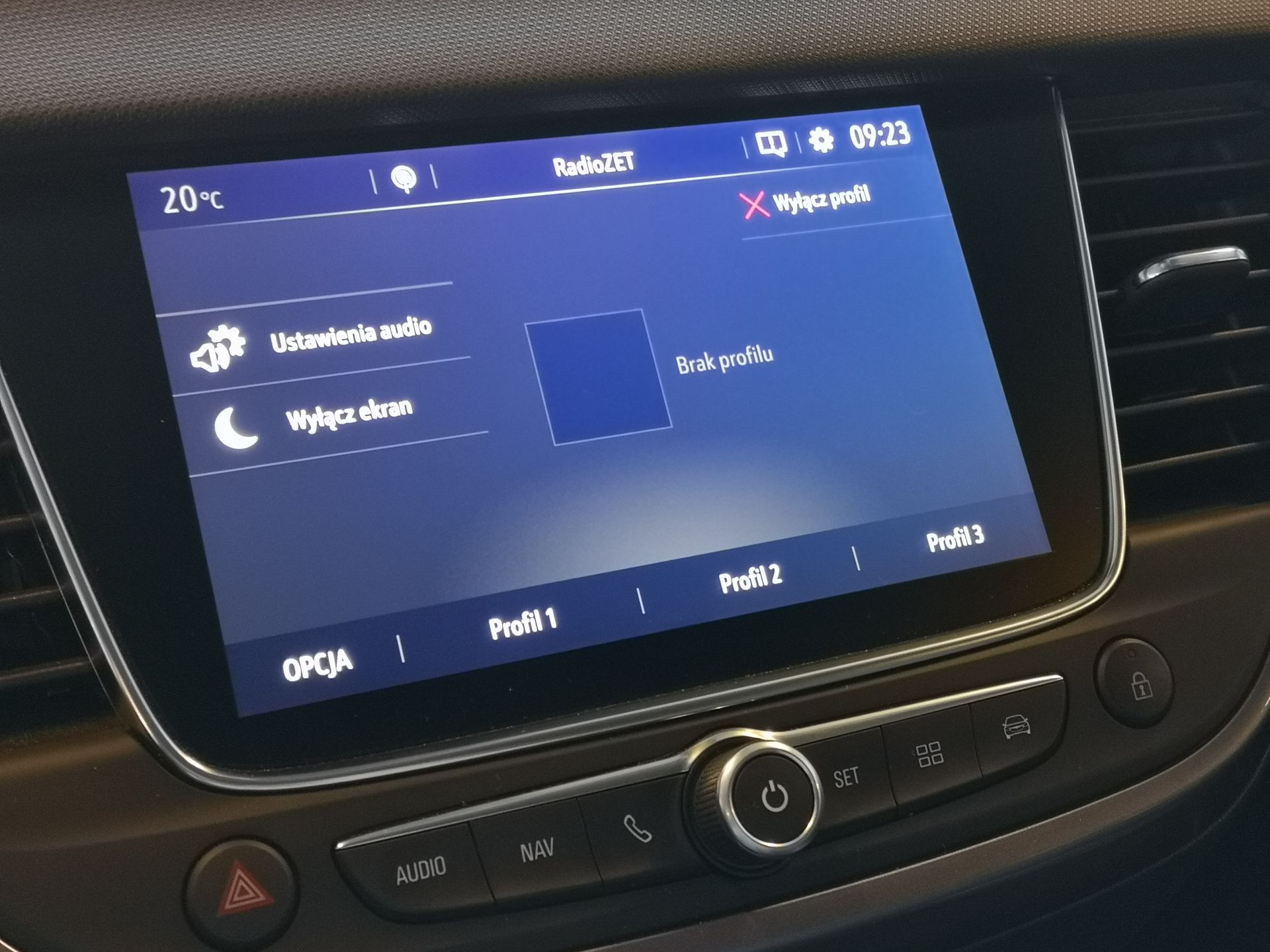 Opel Crossland X: System Multimedia Navi, kamery 180 stopni i asystent parkowania 9