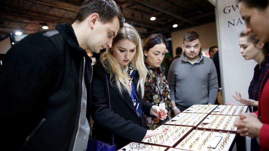 Coraz mniej par w Polsce decyduje się na ślub