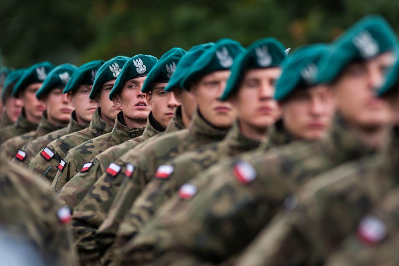 Zarobki w Wojsku Polskim w 2025. Znamy kwoty miesięcznych wynagrodzeń