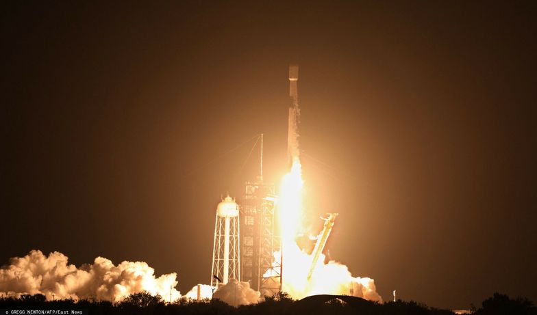 SpaceX Elona Muska wystrzelił dwa lądowniki księżycowe