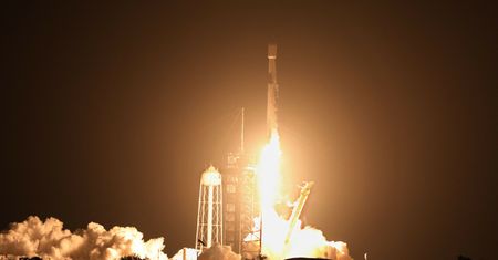 SpaceX Elona Muska wystrzelił dwa lądowniki księżycowe