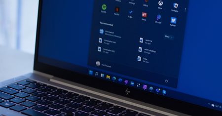 Windows 11 i BSOD po aktualizacji KB5013943. Oto co trzeba zrobić
