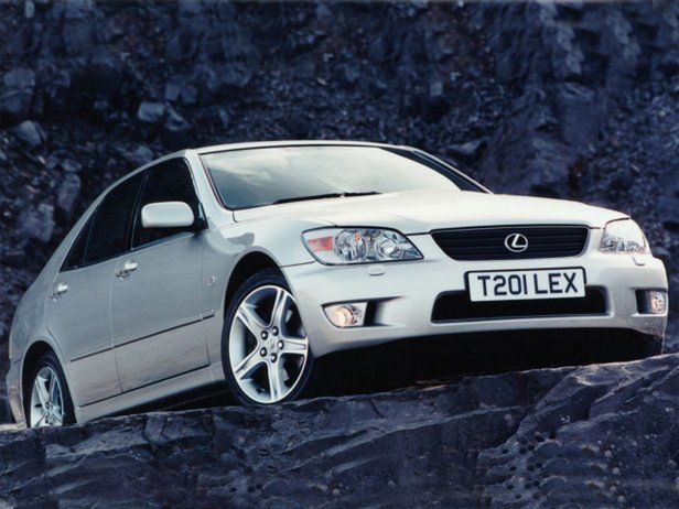 Lexus IS300