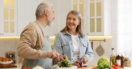 Dieta w menopauzie – co jeść, aby czuć się lepiej?