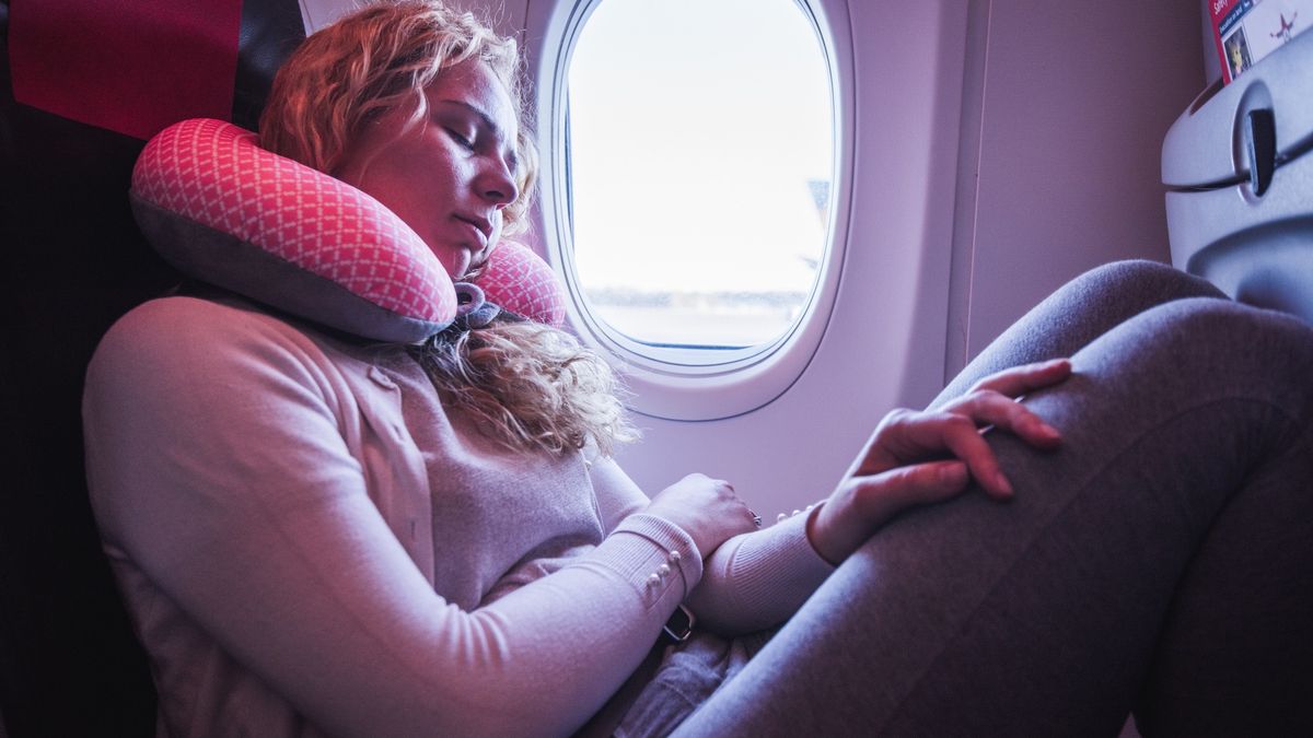 Jak prawidłowo używać poduszki w kształcie litery U? 