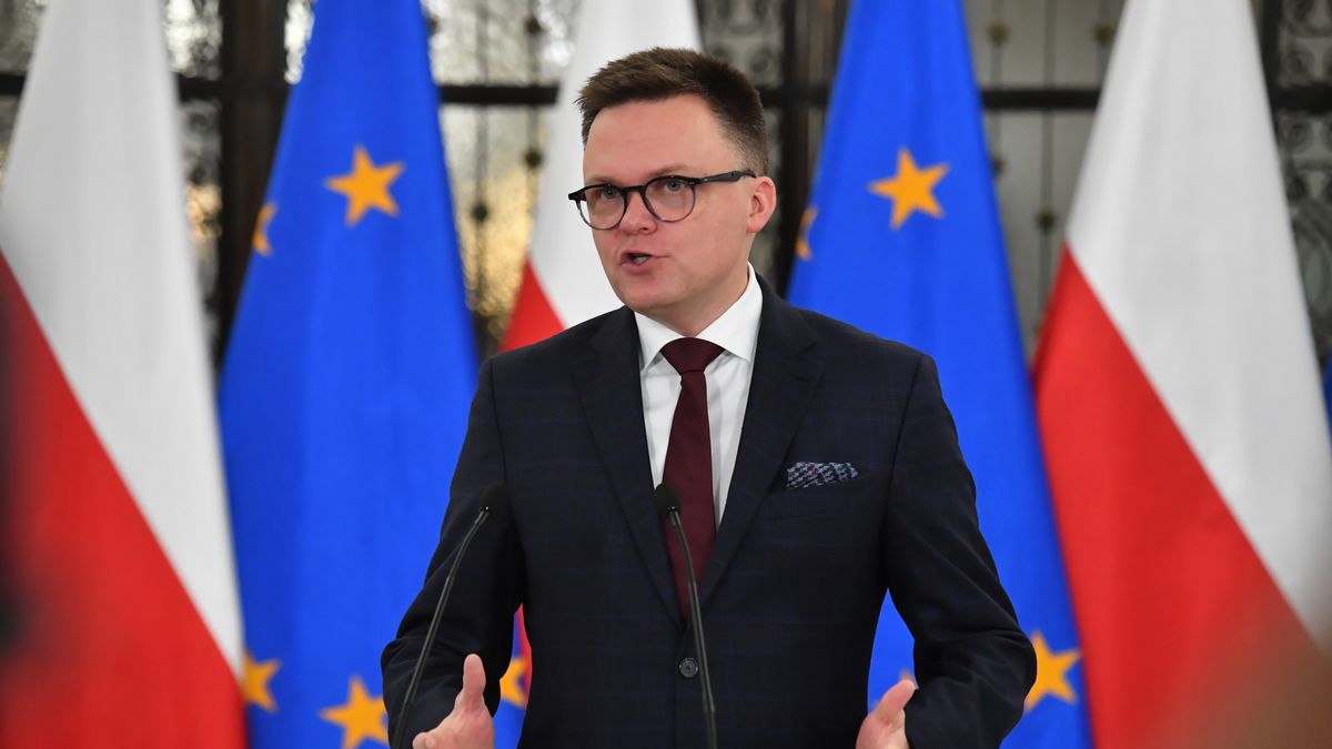 Warszawa, 21.11.2023. Marszałek Sejmu Szymon Hołownia podczas konferencji prasowej, przed kontynuacją 1. posiedzenia Sejmu X kadencji, 21 bm. w Warszawie. (ad) PAP/Piotr Nowak