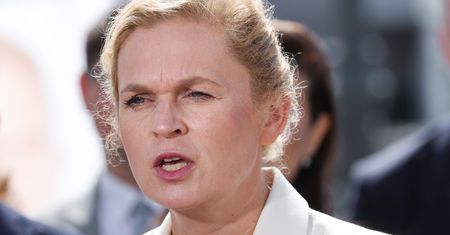 Uczniowie trafili na wiec PiS. Nowacka: te dzieci zostały uprowadzone