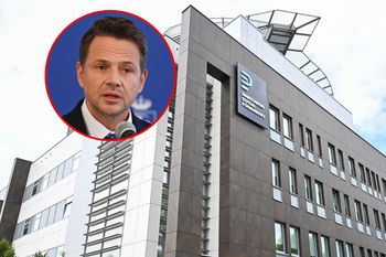 "Salonik VIP". Trzaskowski odpowiada, czy z niego korzystał
