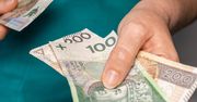 Ruszają wypłaty nowego świadczenia. Co zrobić, by dostać 300 złotych?