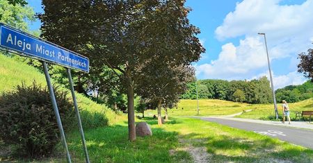 Odsłonięcie tablicy pamiątkowej Romualda Dylewskiego w Parku Rury
