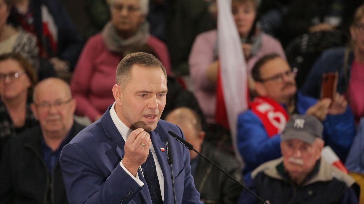 Karol Nawrocki
Tomasz Waszczuk
IPN, kampania, mieszka�cy, objazd kraju, otwarte, PiS, polityk, polityka, prezydencka, prezydenta rp, spotkania wyborcze, spotkania wyborczego, spotkanie wyborcze, wizyta krajowa, wyborcza, wyborcze, z mieszka�cami