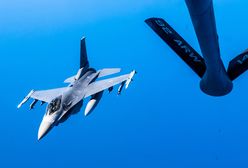 Pokaz siły NATO. Amerykański lotniskowiec z F-16 w Europie
