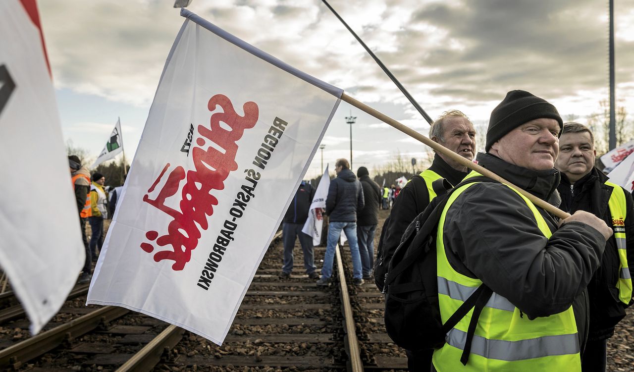 100 mln zł rocznie na związki. Rozdrobnienie organizacji i luki w przepisach