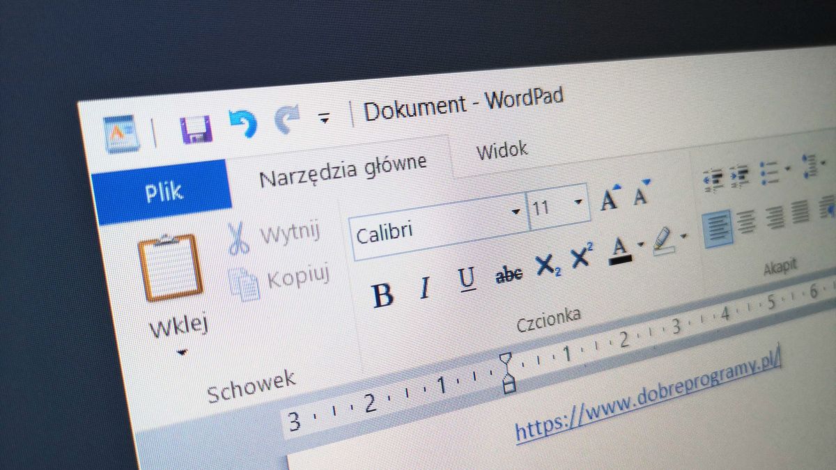 WordPad – kolejny element Windowsa 10, gdzie pojawią się reklamy Office'a, fot. Oskar Ziomek