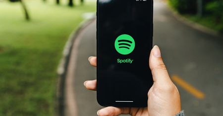 Spotify za darmo na 4 miesiące. Jak skorzystać z oferty?