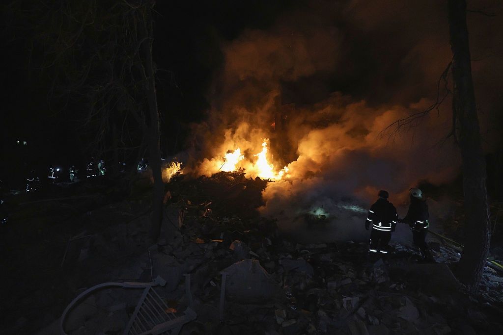 Zdjęcie: Atak dronów na wieżowiec w Mikołajowie, Ukraina