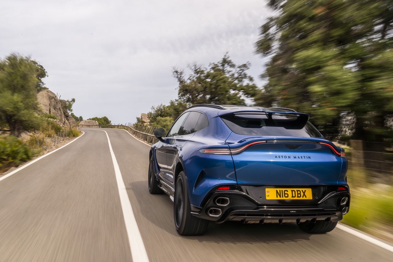 Aston Martin DBX S (2025)