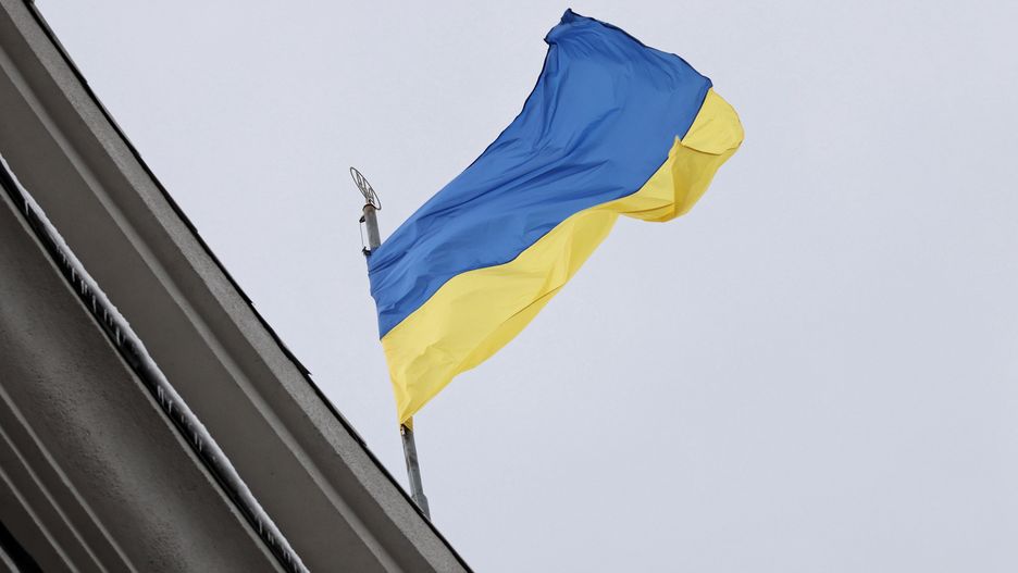 Flaga UkrainyUkraina, Kij�w, 01.02.2022. Flaga Ukrainy na budynku w stolicy kraju, 1 bm. (ls/doro) PAP/Leszek Szyma�skiLeszek Szyma�skibudynek, flaga, ilustracja, ilustracje, Kij�w, narodowa, Ukraina