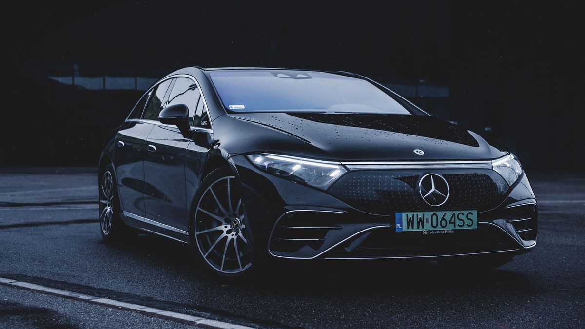 Mercedes stawia na elektromobilność