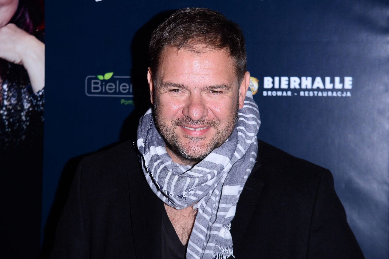 Tomasz Karolak stracił siedzibę teatru na rzecz Grażyny Wolszczak. Znalazł jednak plan B i zyskał gwiazdę