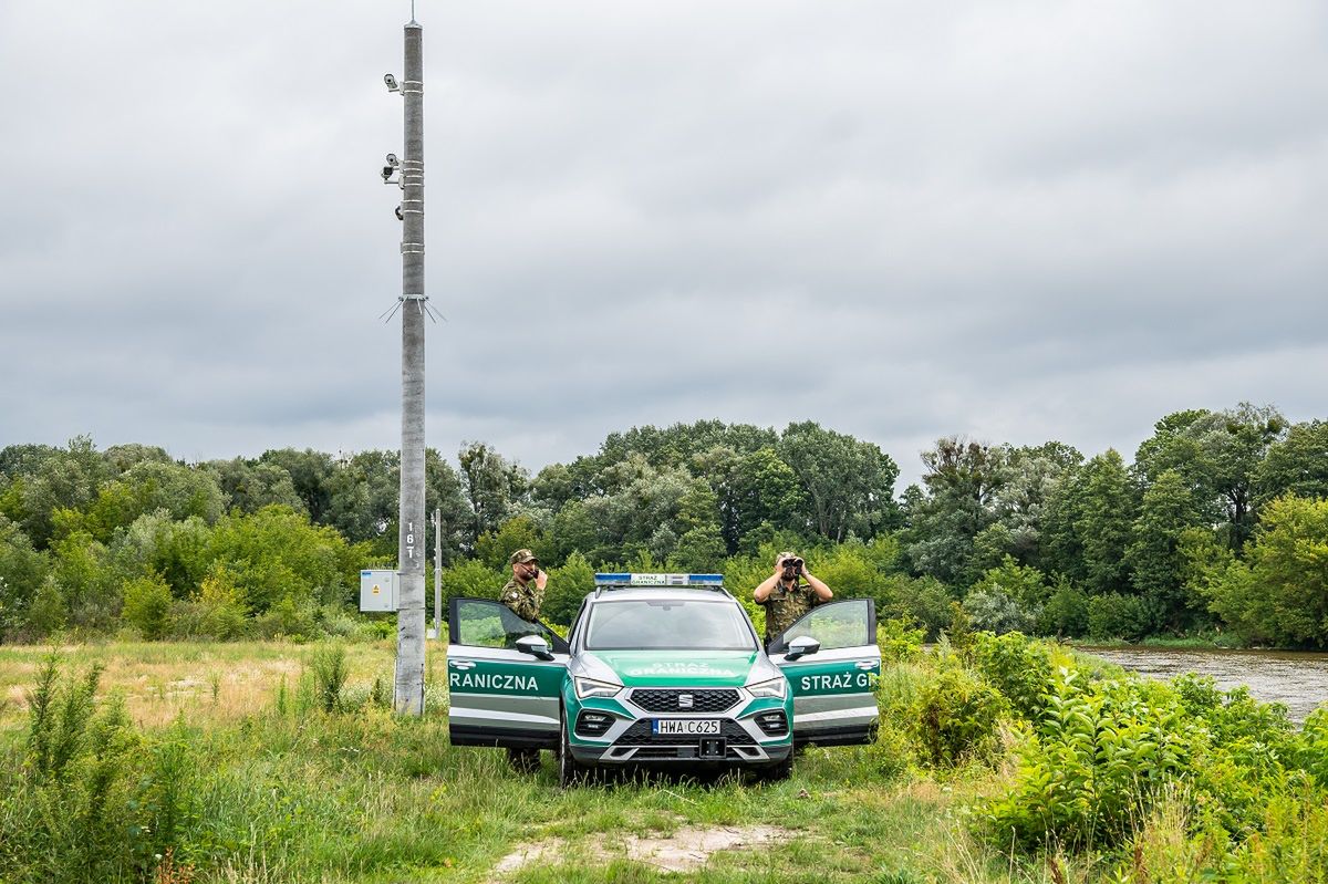 Przepłynęli rzekę graniczną pontonem. Chcieli dotrzeć do Niemiec