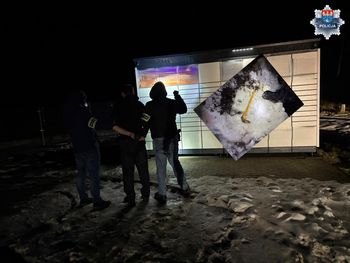 Z łomem do paczkomatu. Rabuś zatrzymany