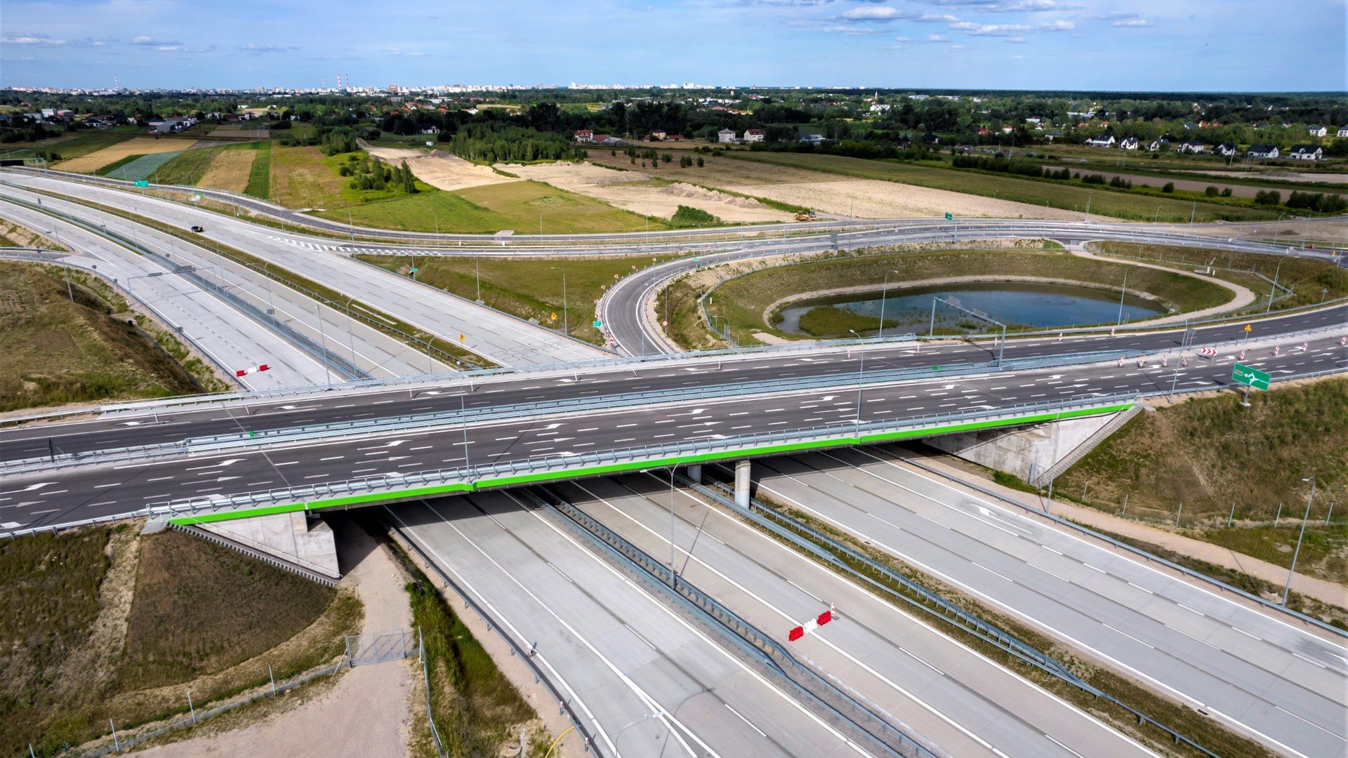 Odcinek drogi ekspresowej S7 Warszawa Lotnisko-Lesznowola przygotowywany na otwarcie