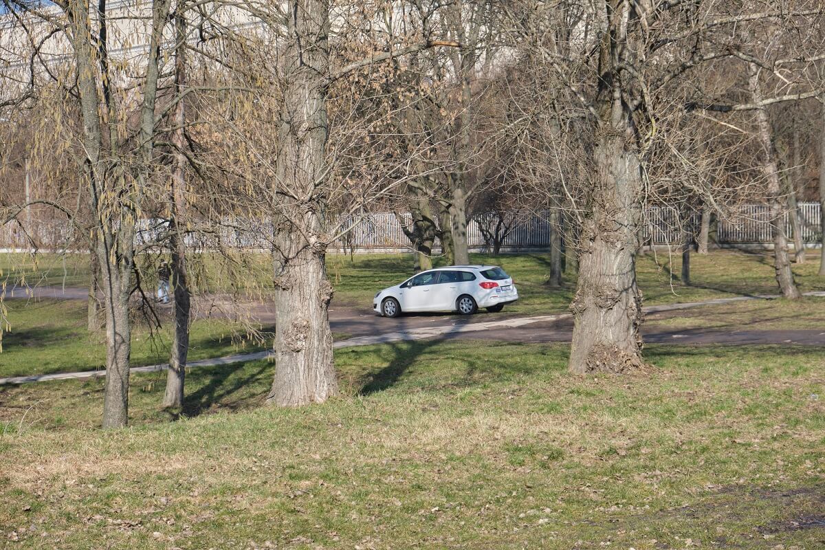 Przejażdżka ekipy TVP3 Lublin po Błoniach pod Zamkiem