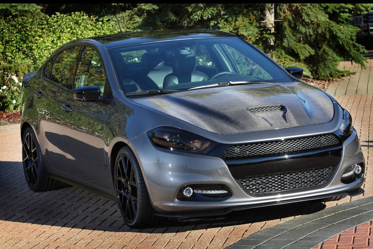 Mopar Dodge Dart Carbon Fire - po ciemnej stronie mocy