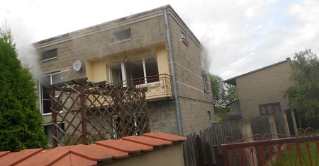 Pożar budynku mieszkalnego
