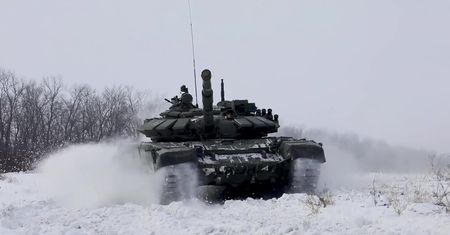 Rosyjskie czołgi kontra błoto. Ukrainę może uratować odwilż?