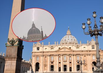 Spektakularne nagranie z Watykanu. Piorun uderzył w kopułę słynnej bazyliki