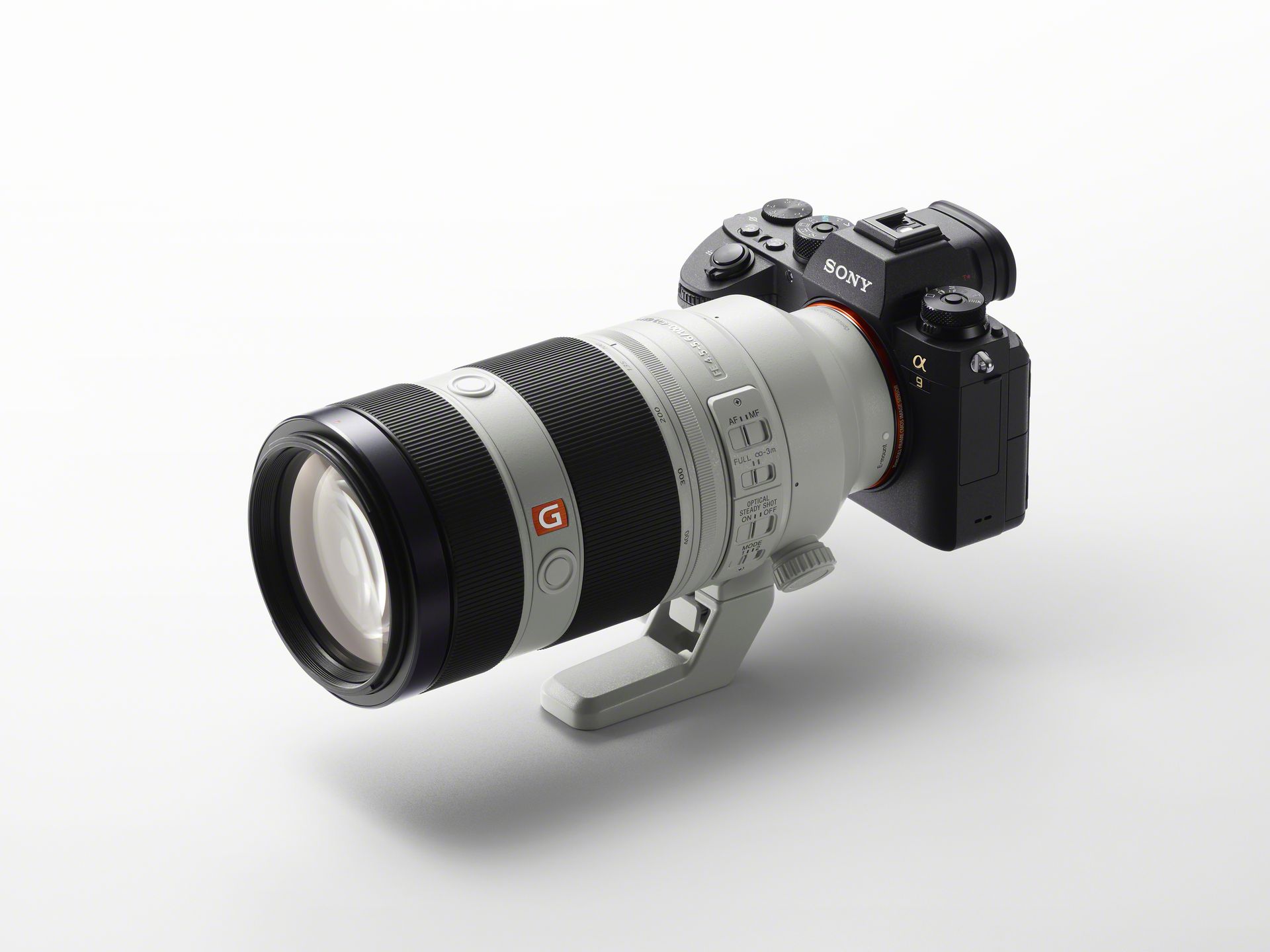 Sony zaprezentowało reporterski aparat bezlusterkowy Sony A9 i obiektyw Sony FE 100-400mm f/4.5-5.6 GM OSS 6