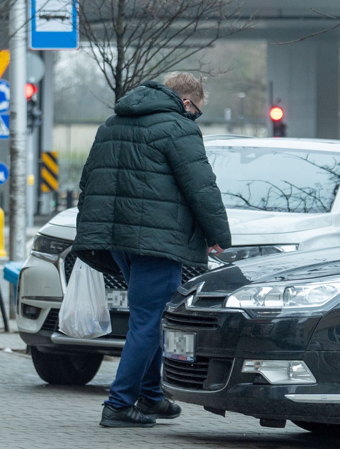 Dawno niewidziany Olaf Lubaszenko "przyłapany" na mieście 