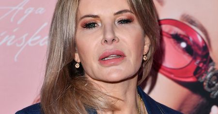 Joanna Racewicz wspomina maturę. Opublikowała zdjęcie, na którym ma "naście" lat