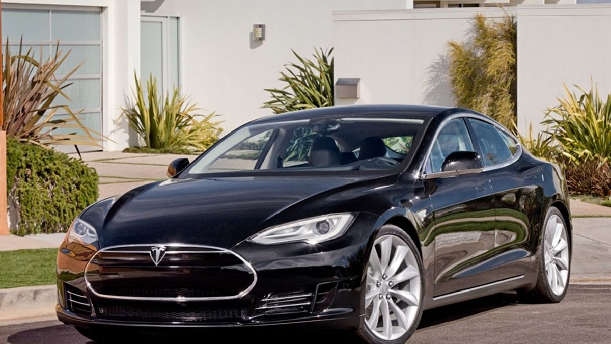 Tesla S
