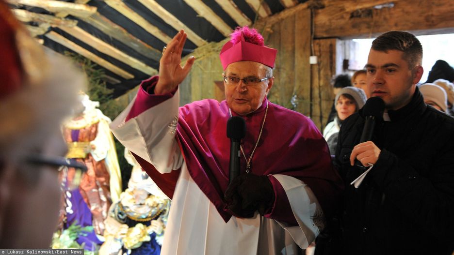 Orszak Trzech Kr�li w Cz?stochowieFot. Lukasz Kalinowski / East News Czestochowa 06.01.2016  Tradycyjny  Orszak Trzech Kroli w Czestochowie N/z: Orszak  Biskup Pomocniczy prof. dr hab.Antoni Dlugosz LUKASZ KALINOWSKI