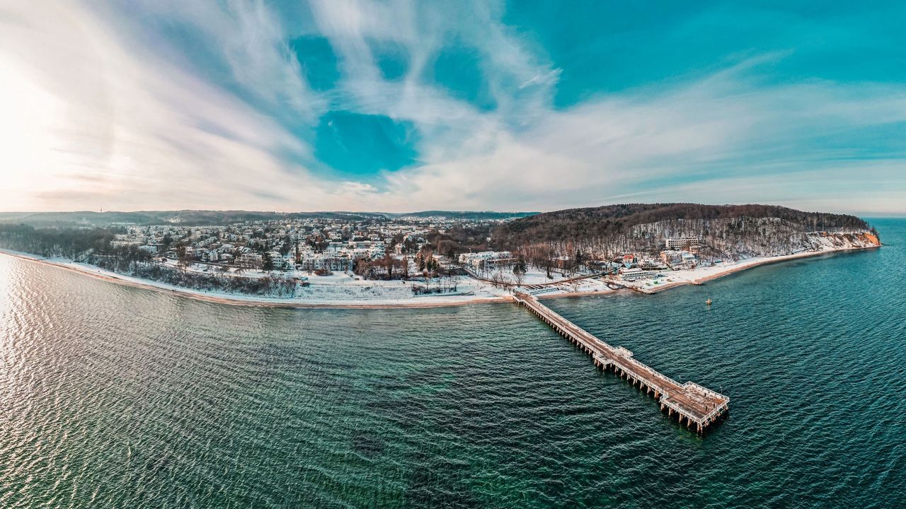 Ferie 2022. Nadmorski kurort kusi zimowymi atrakcjami