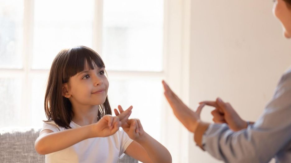 Gestykulowanie może rozwijać twórcze myślenie u dzieci